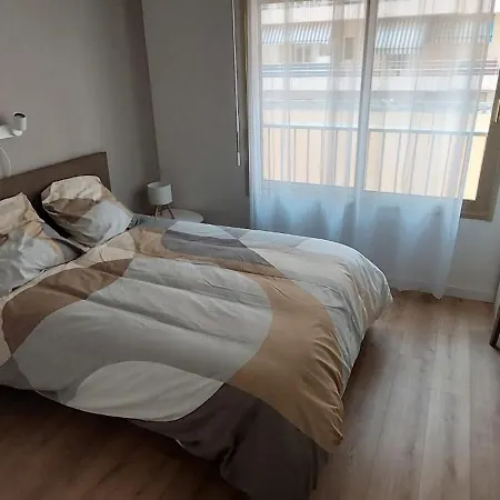 Le Roxane 2 Bedroom In The City-center Of * Antibes